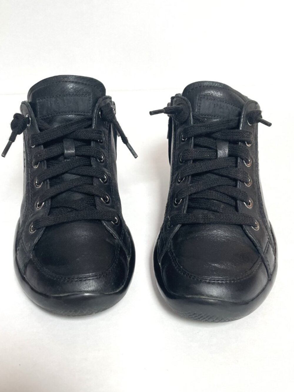 Prada Girls Black Leather Sneakers Low Top 12 - Picture 4 of 10